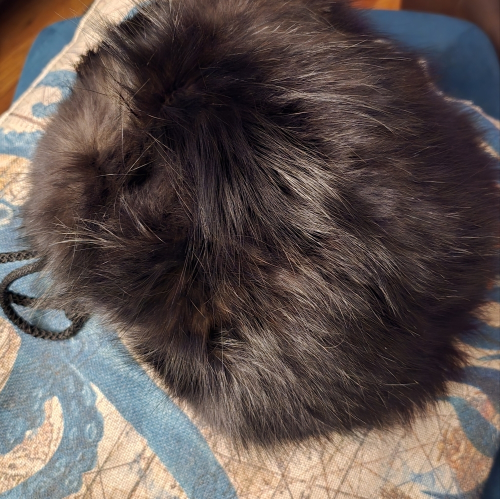 Hand muff